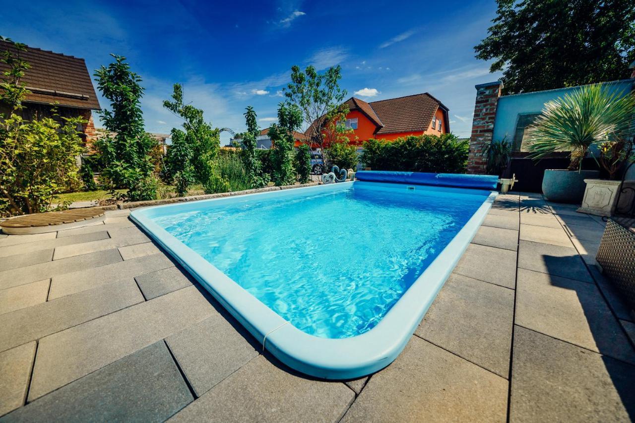 Alte Schmiede Mit Sauna, Pool Und Whirpool Im Aussenbereich Schoenstes Ferienhaus Der Lausitz Elsterheide Екстер'єр фото